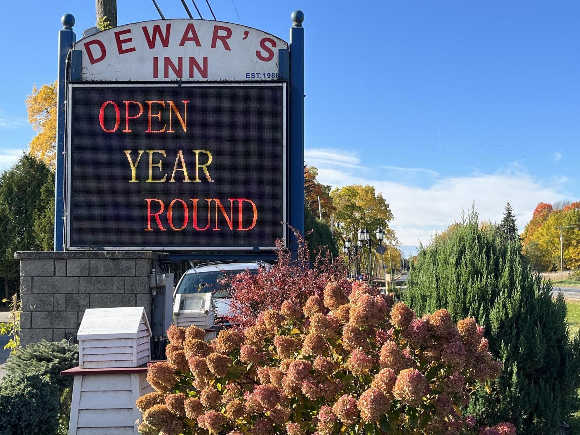 Dewar'S Inn And Cottages Prescott Екстер'єр фото