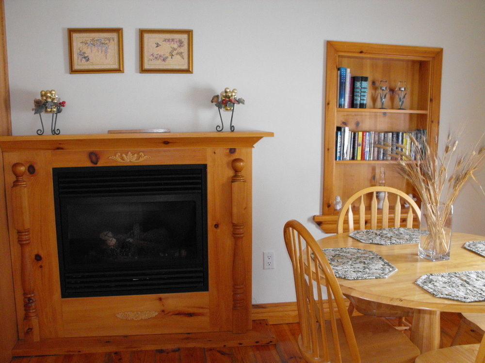 Dewar'S Inn And Cottages Prescott Екстер'єр фото